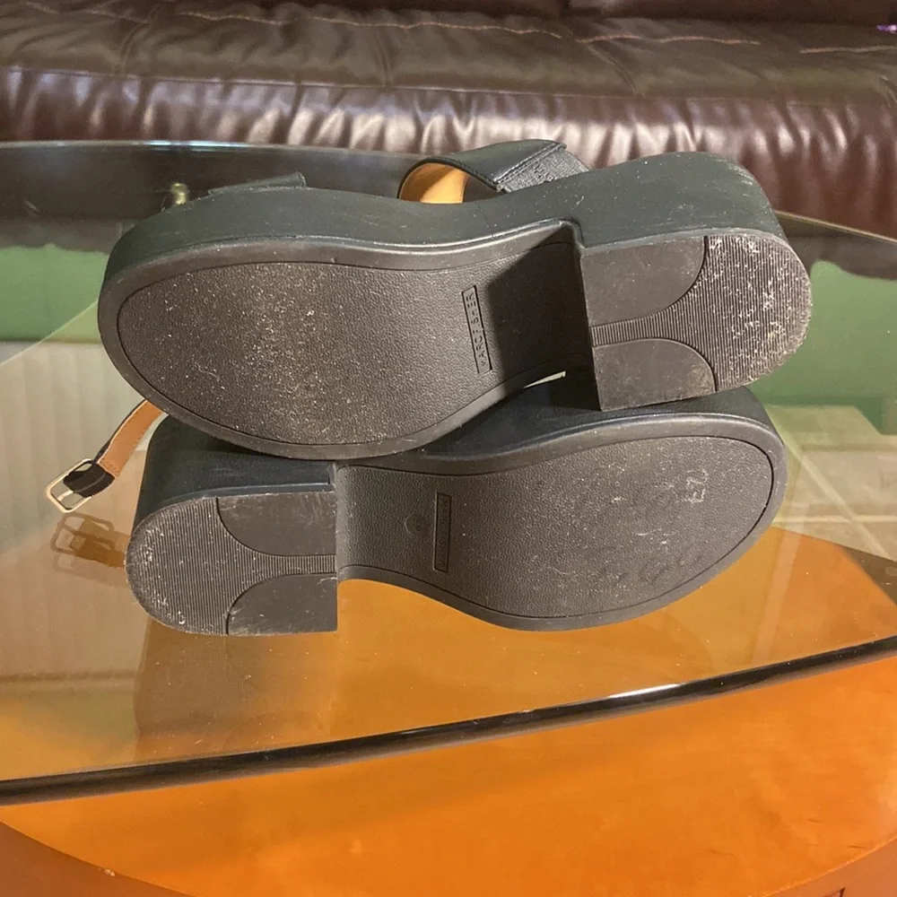 Marc Fisher platform sandals